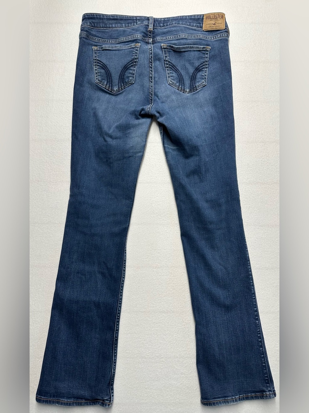 Hollister Bootcut Jeans Women’s 29x33 Low Rise Distressed Stretch Denim - Picture 3 of 5